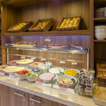 Holiday Inn Express Hamburg - St. Pauli-Messe Bagian luar foto