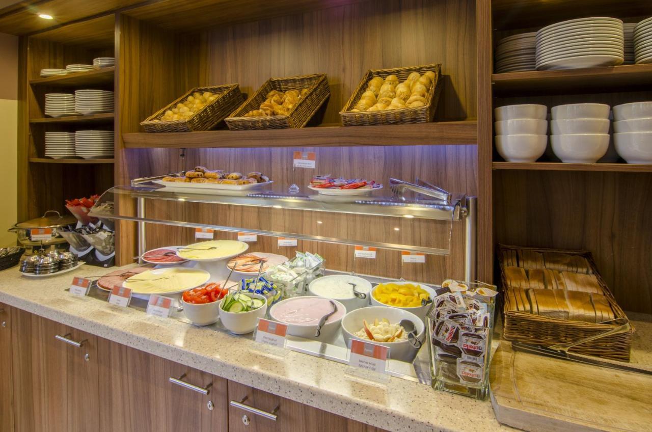 Holiday Inn Express Hamburg - St. Pauli-Messe Bagian luar foto